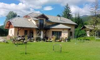 Maison 8 Pièces 230 m² à vendre à Seyne (04140)