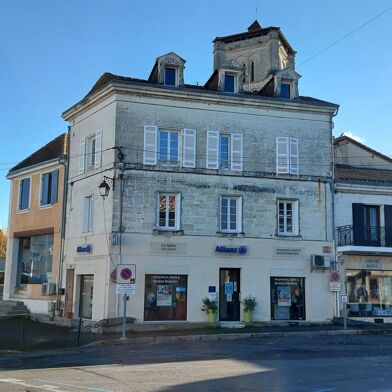 Immeuble  235400 €