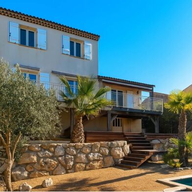 Maison 5 pièces 724500 €