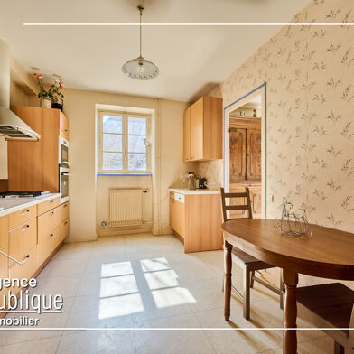 Maison 13 pièces 997500 €