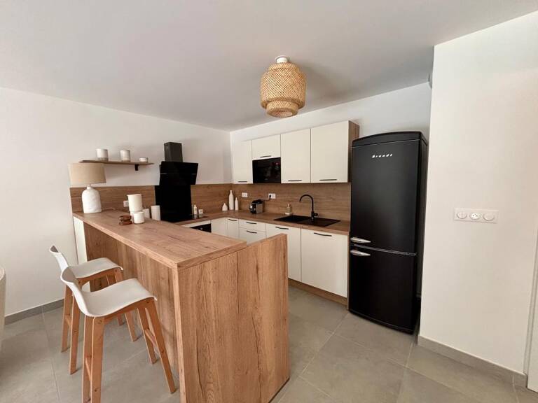 Appartement T3 neuf avec terrasse, jardin et garages — photo 1