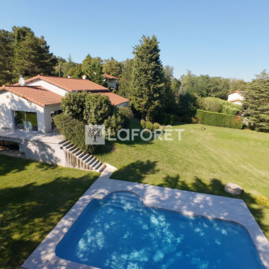 Maison 8 pièces 990000 €