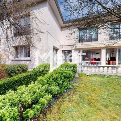 Maison 8 pièces 1300000 €