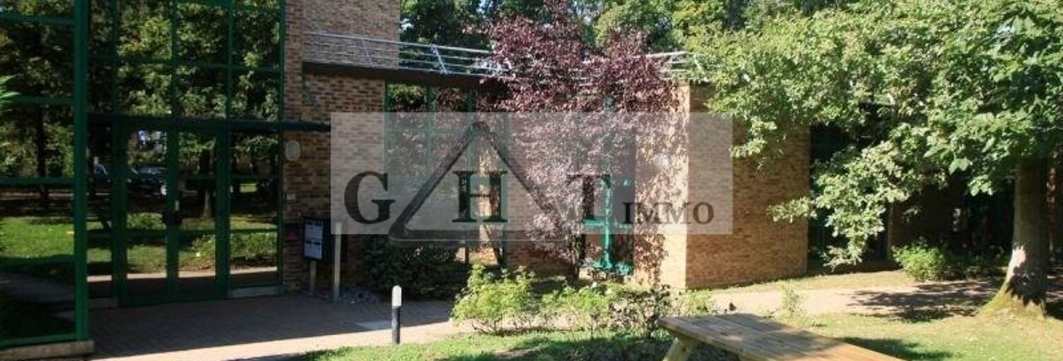 Bureau  120 m² à louer à Montlhéry (91310)