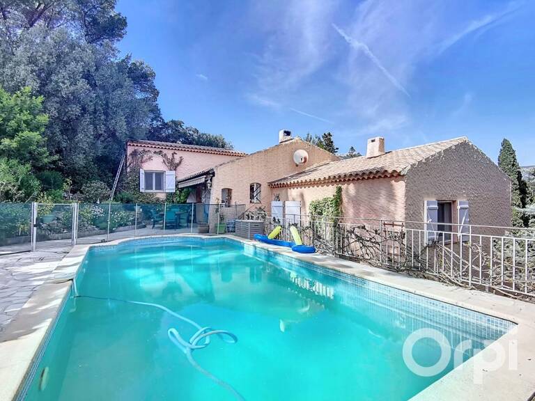 A vendre en exclusivité maison de type 6 avec piscine et garage sur 1091 m² de terrain située sur le secteur recherché des 4 chemins de routes — photo 1
