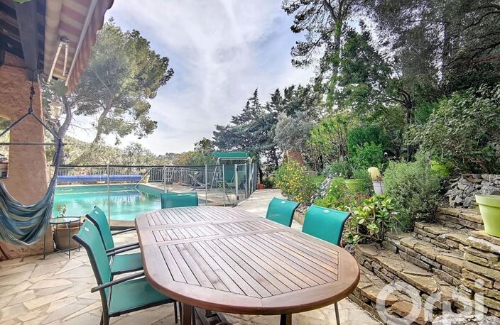 A vendre en exclusivité maison de type 6 avec piscine et garage sur 1091 m² de terrain située sur le secteur recherché des 4 chemins de routes — photo 2