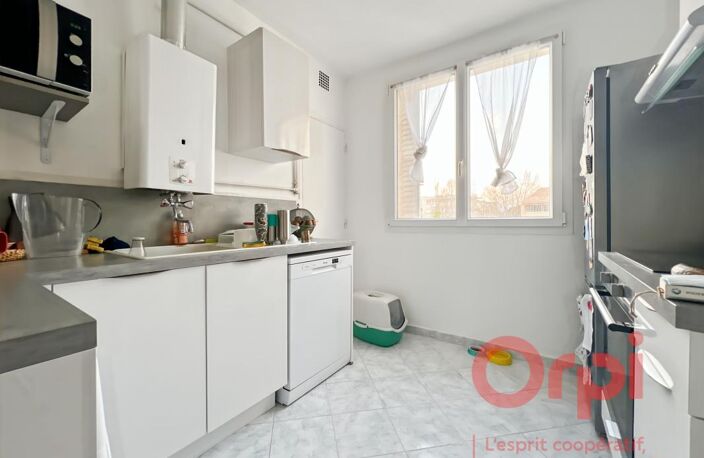 Appartement T4 65 m² - FREJUS PLAGE — photo 4