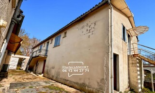 Immeuble  1000 m² à vendre à La Chapelle (16140)