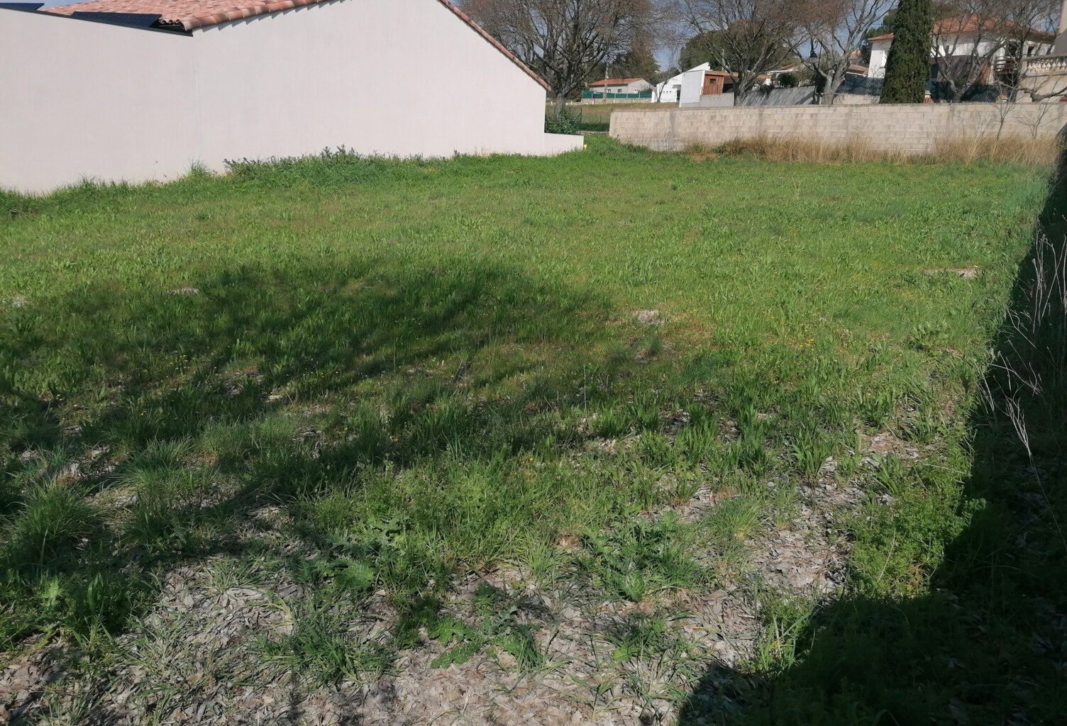 VENDEMIAN terrain constructible viabilisé 484m2 — photo 1