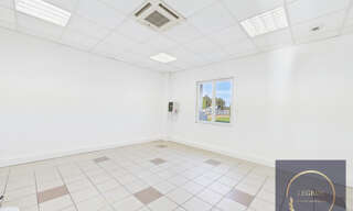 Bureau  22 m² à louer à Châteaurenard (13160)