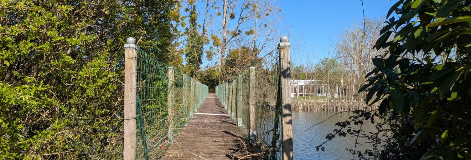 Terrain  2 m² à vendre à Trogues (37220)