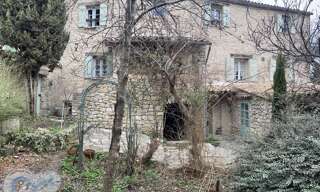 Maison 5 Pièces 136 m² à vendre à Saint-Trinit (84390)