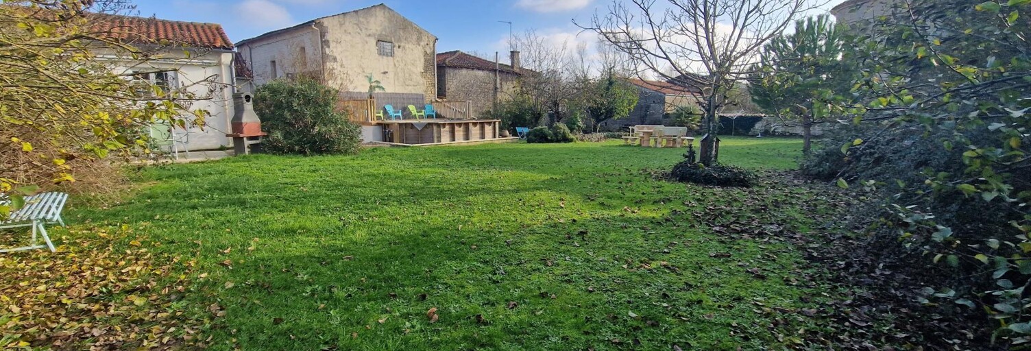 Maison 13 Pièces 326 m² à vendre à Aulnay (17470)