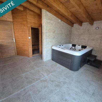 Maison 8 pièces 399000 €