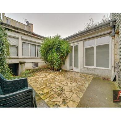 Appartement 8 pièces 278000 €