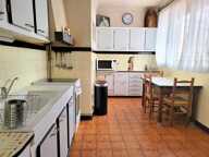 Local commercial — photo 2