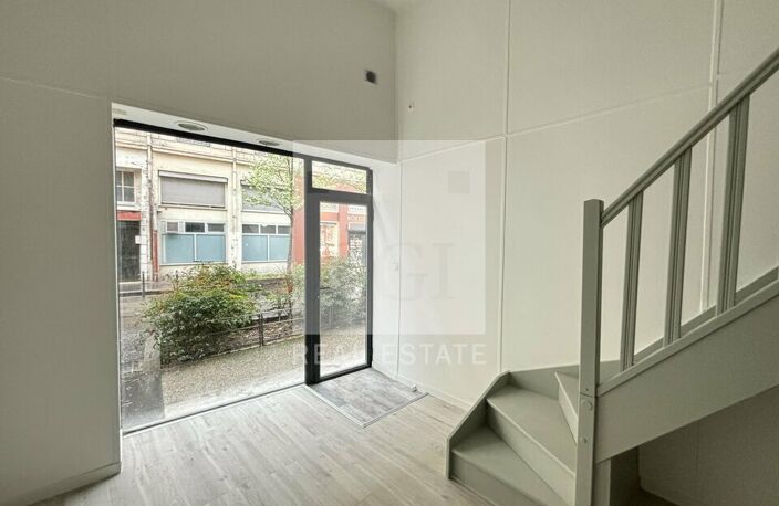 BUREAUX/LOCAL COMMERCIAL à LOUER — photo 2