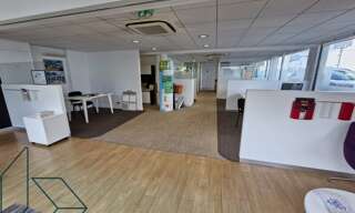 Commerce  150 m² à louer à Vannes (56000)