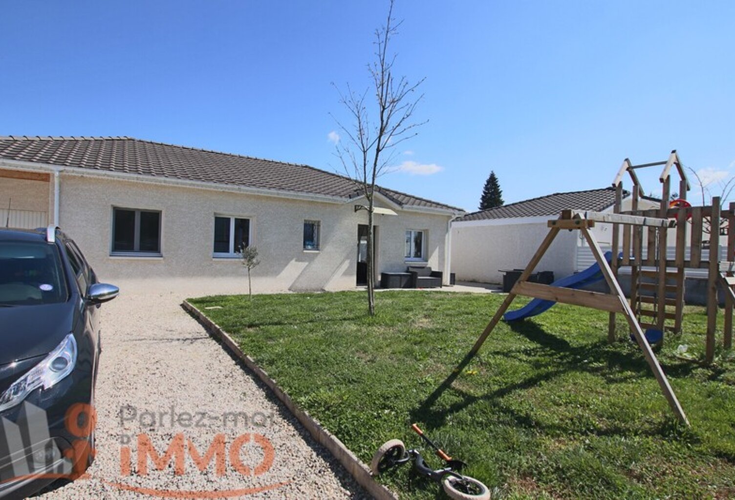 Villa — photo 1