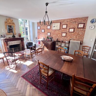 Maison 8 pièces 700000 €