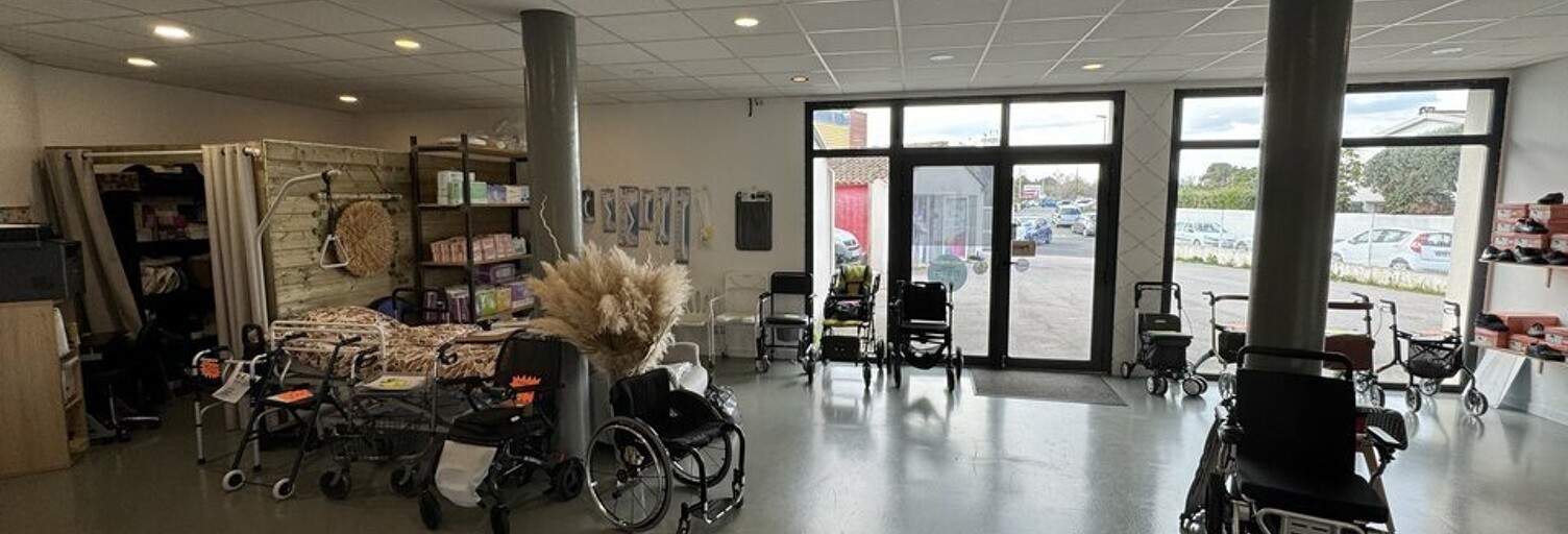 Commerce  176 m² à louer à Villeneuve-lès-Maguelone (34750)