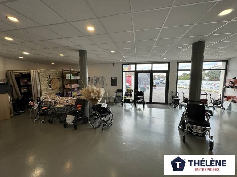LOCAL COMMERCIAL à LOUER — photo 1