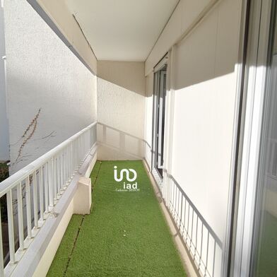 Appartement 3 pièces 750 €