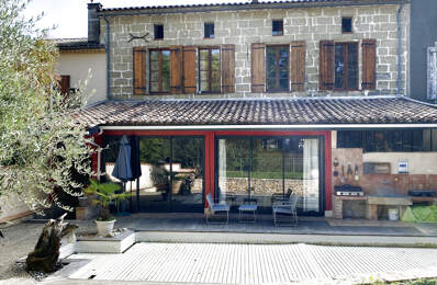 Maison de bourg avec piscine — photo du bien