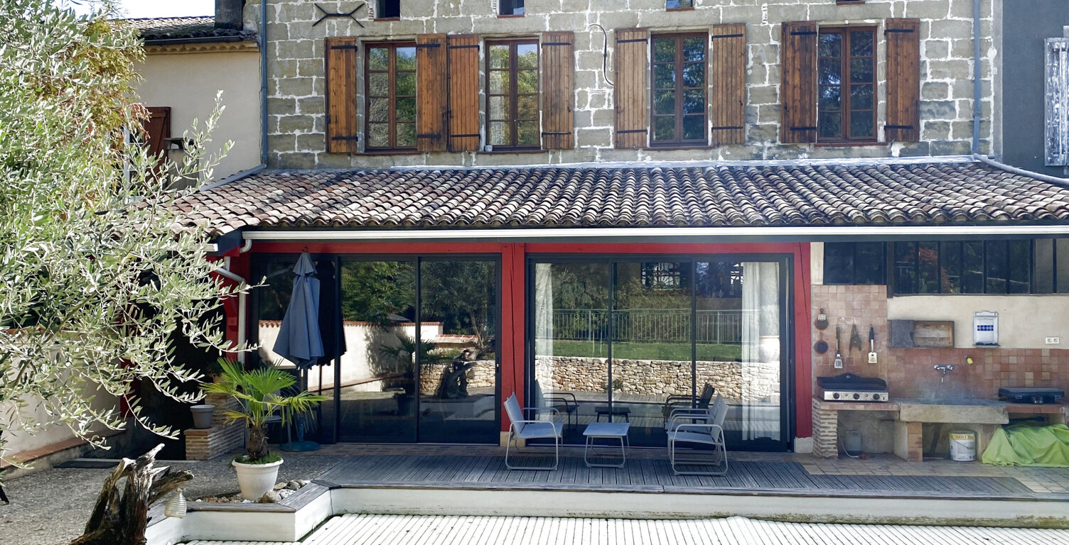 Maison de bourg avec piscine — photo 1