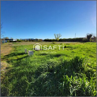 Terrain  224700 €