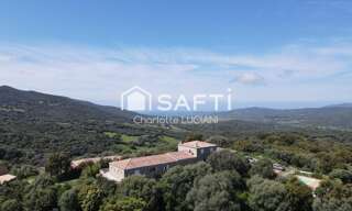 Maison 17 Pièces 520 m² à vendre à Sollacaro (20140)