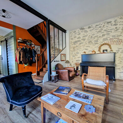 Maison 8 pièces 551200 €