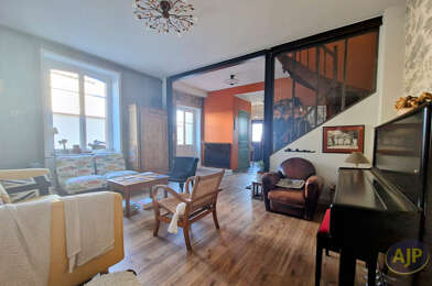 Maison 8 pièces 499000 €