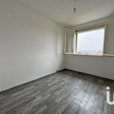 Appartement 4 pièces 75000 €