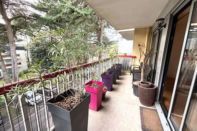 Appartement 3 pièces 332800 €