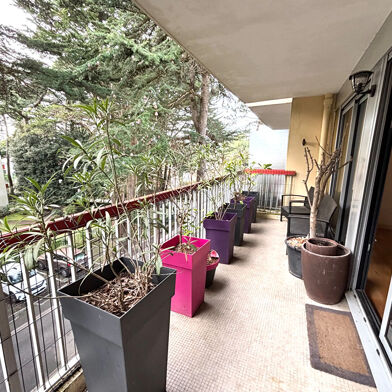 Appartement 3 pièces 343200 €