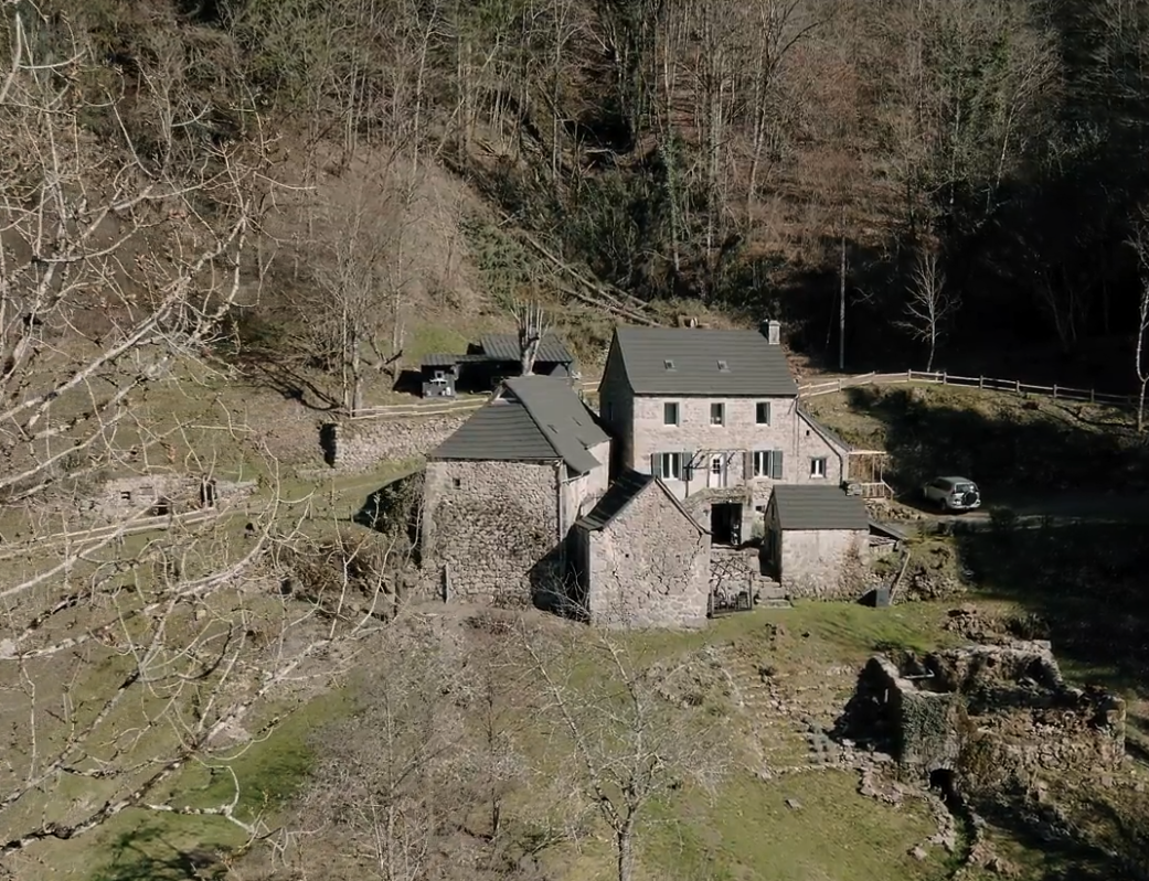 Propri&eacute;t&eacute;  T6 à vendre Nayrac (Le) 12190