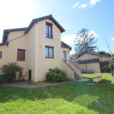 Maison 5 pièces 435200 €