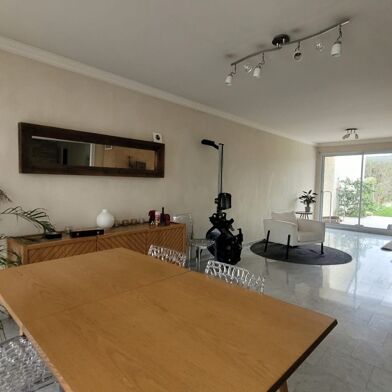 Maison 5 pièces 389000 €