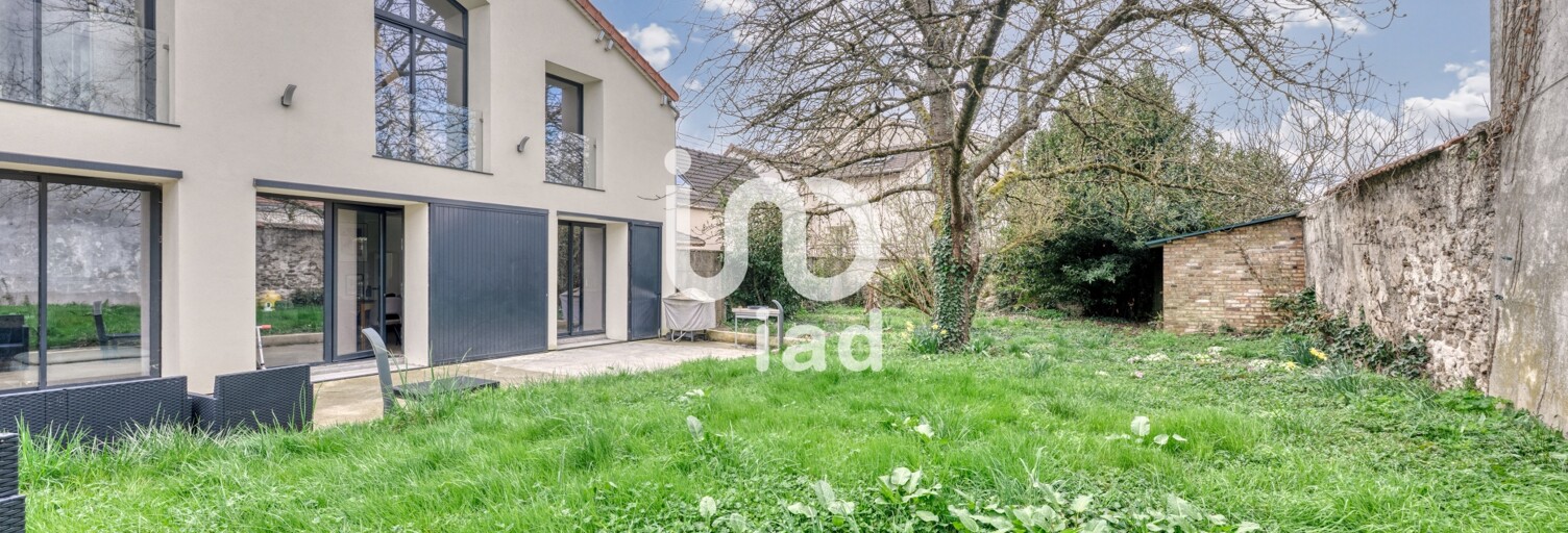 Maison 10 Pièces 276 m² à vendre à Carnetin (77400)