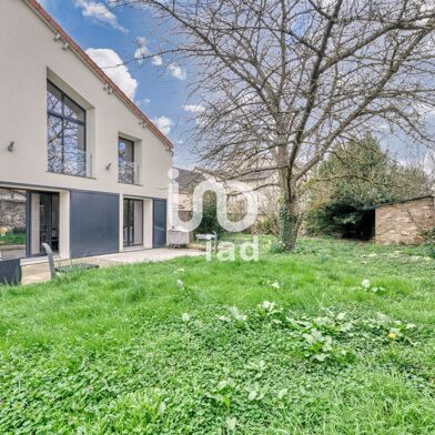 Maison 10 pièces 595000 €