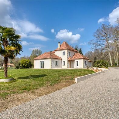 Maison 7 pièces 499800 €