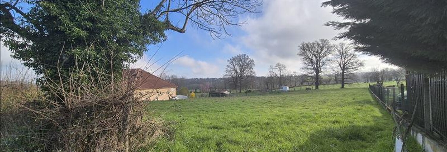 Terrain  2241 m² à vendre à Saint-Genest (03310)