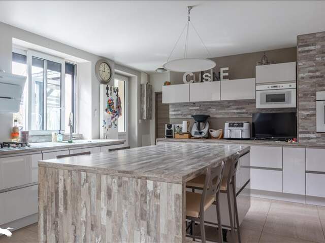 Contemporaine de 5 pièces principales — photo du bien