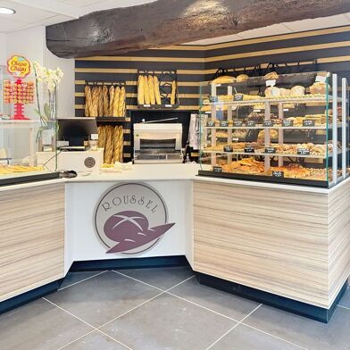 Commerce  396000 €