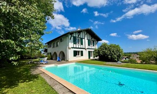 Maison 8 Pièces 213 m² à vendre à Ahetze (64210)