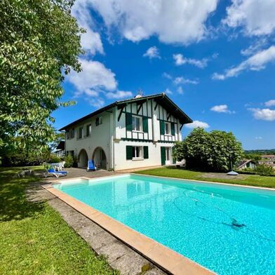 Maison 8 pièces 1045000 €