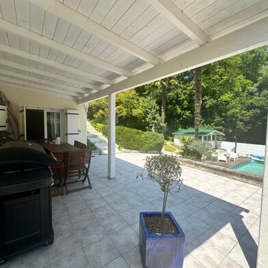 Maison 5 pièces 298200 €