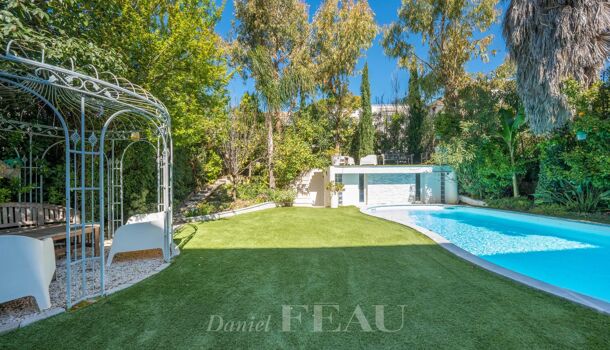 Villa / Maison 10 pièces  à vendre Marseille 8eme 13008