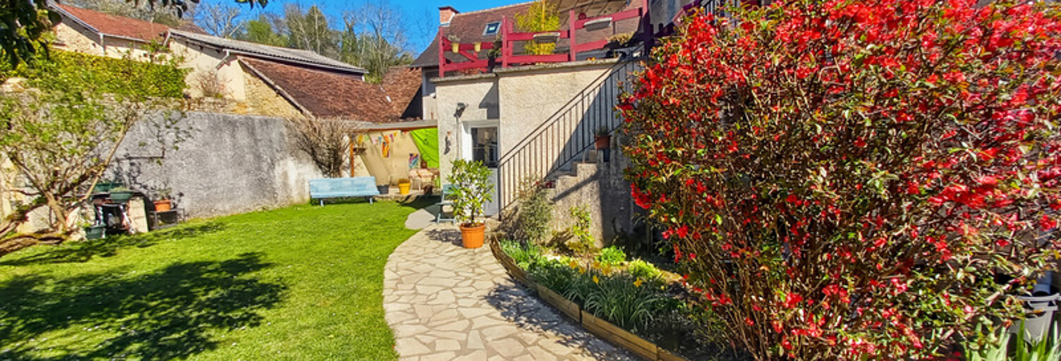 Maison 5 Pièces 106 m² à vendre à Azerat (24210)